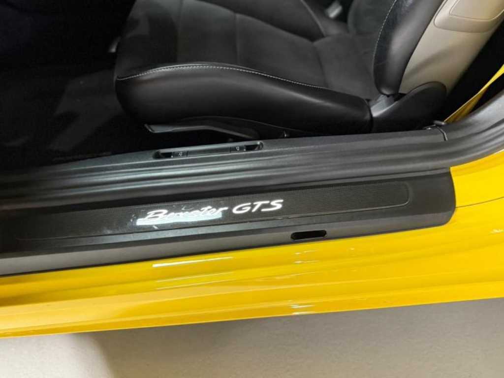 Porsche 718 2021 Amarillo - Importación desde Corea - HF Imports Iquique - Foto 18