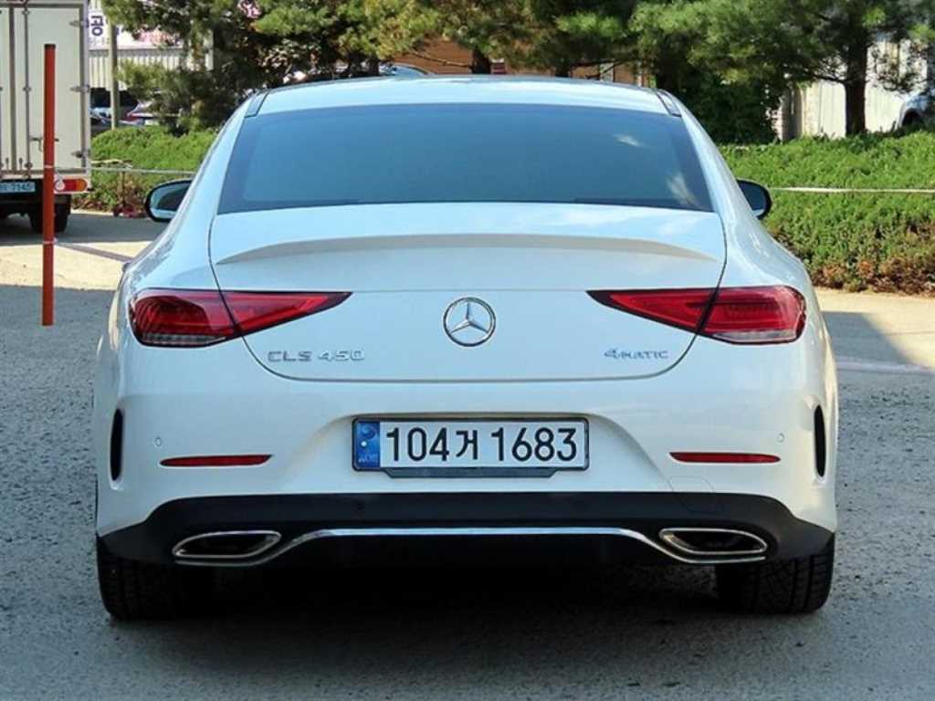 Mercedes Benz CLS Class - Vista 4