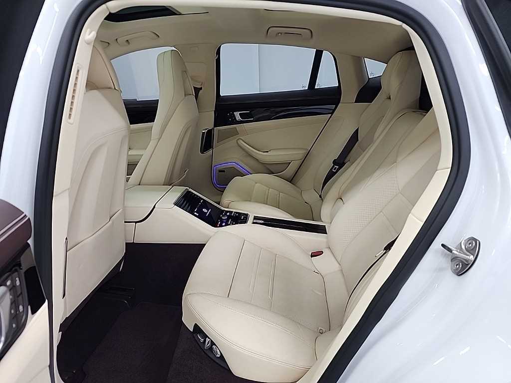 Porsche Panamera - Vista 12