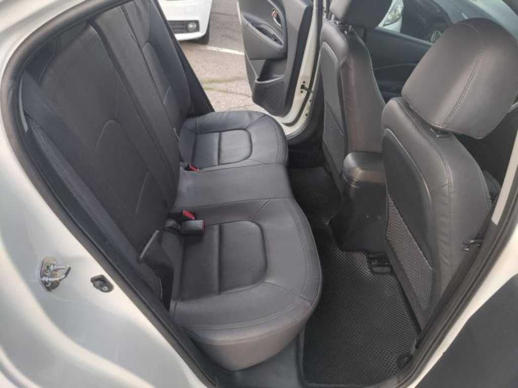 KIA Pride 2014 Blanco - Importación desde Corea - HF Imports Iquique - Foto 14