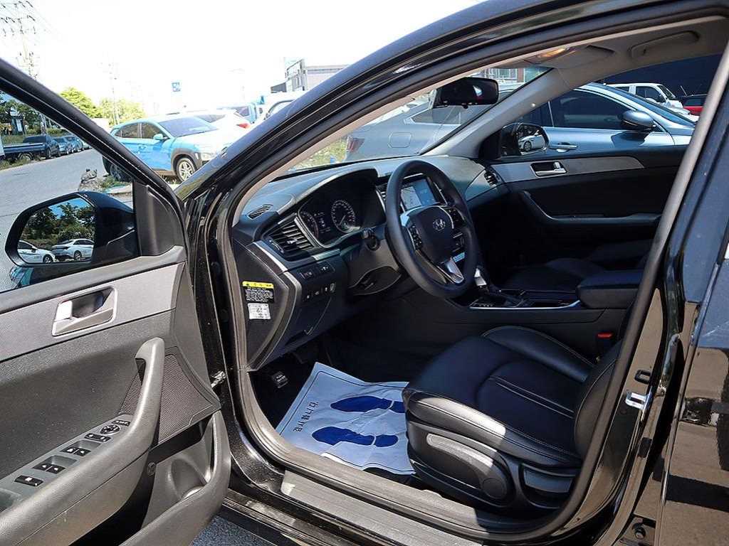 HYUNDAI Sonata - Vista 5