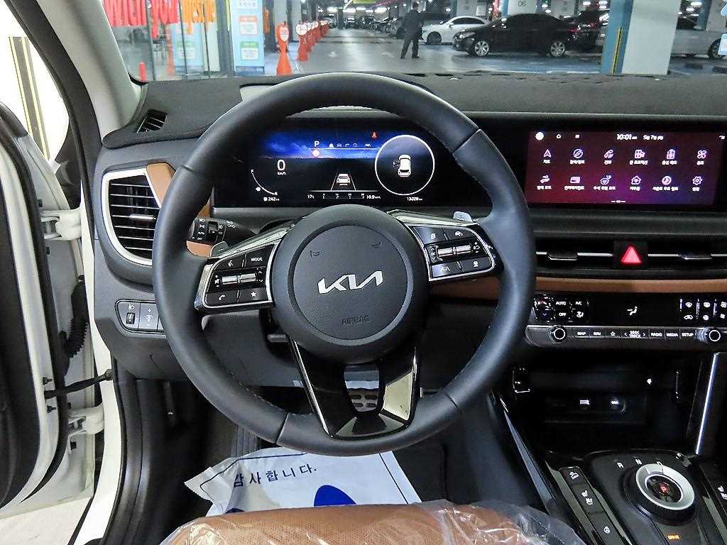 KIA Seltos - Vista 8