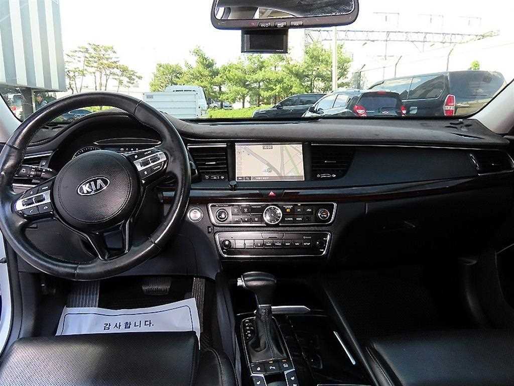 KIA K7 - Vista 7