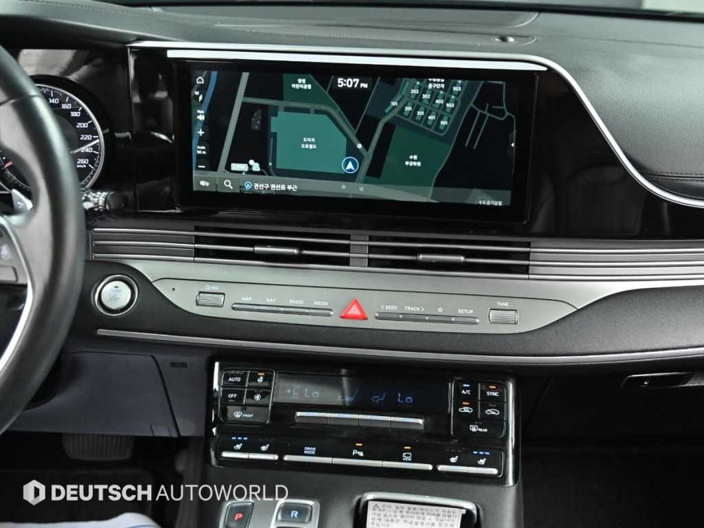 HYUNDAI Grandeur - Vista 8
