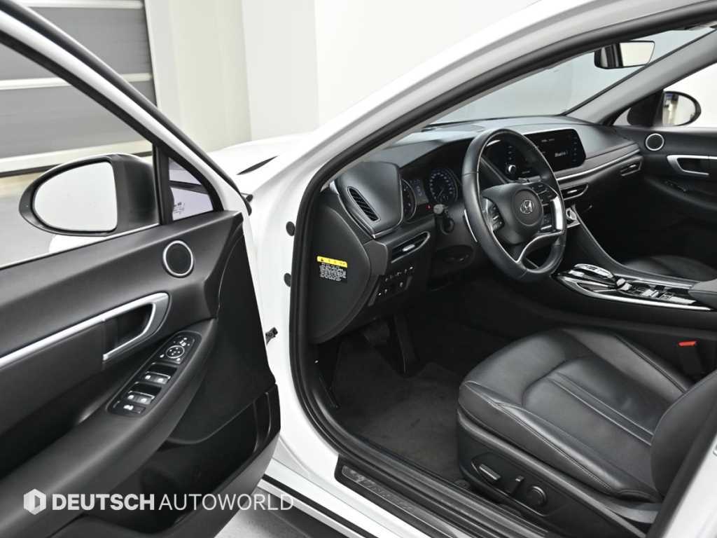 HYUNDAI Sonata - Vista 11
