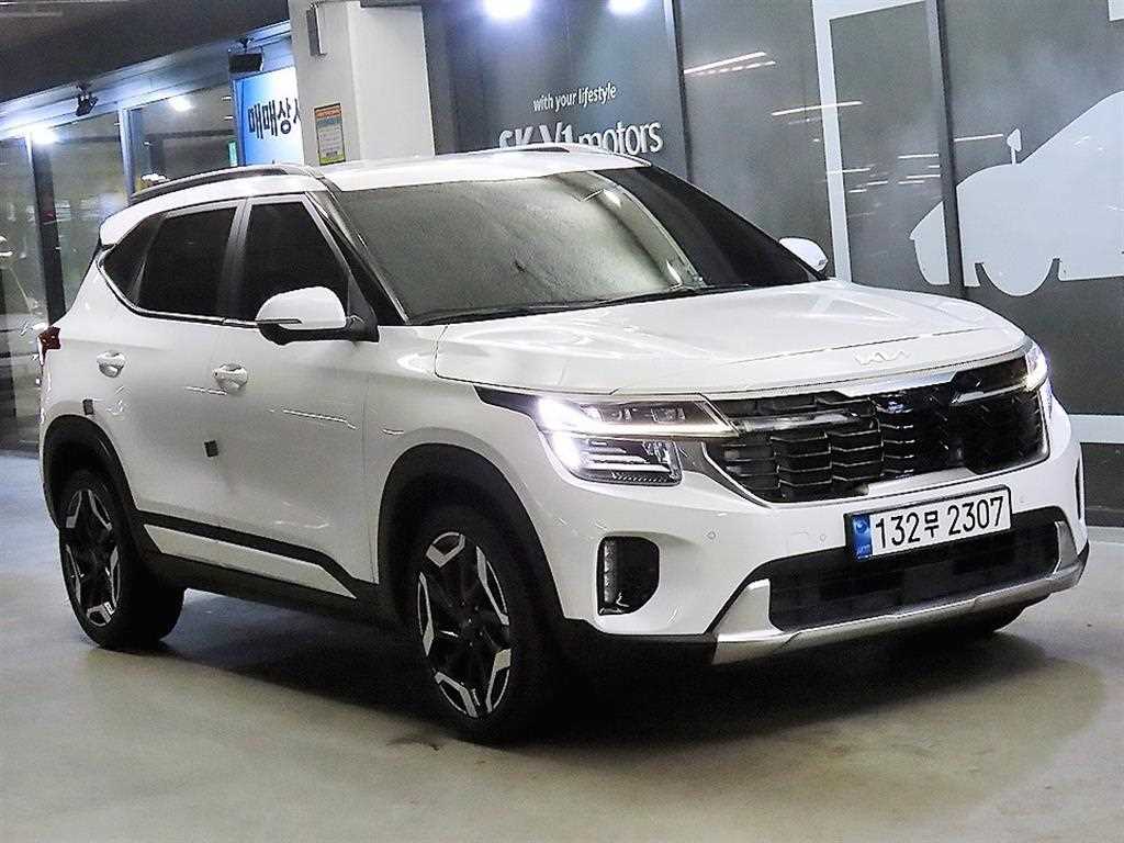 KIA Seltos 2023 Blanco - Importación desde Corea - HF Imports Iquique - Foto 1