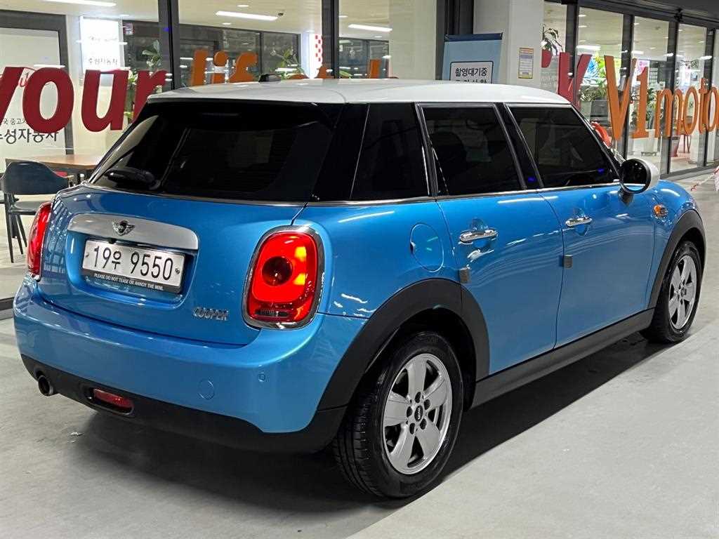 Mini Cooper - Vista 4