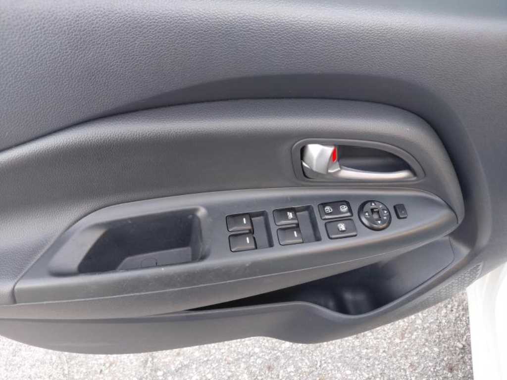 KIA Pride 2014 Blanco - Importación desde Corea - HF Imports Iquique - Foto 16