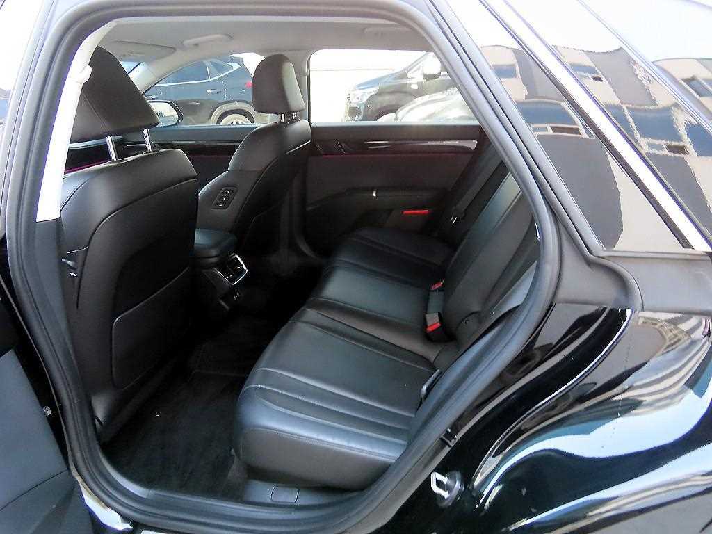 HYUNDAI Grandeur - Vista 6
