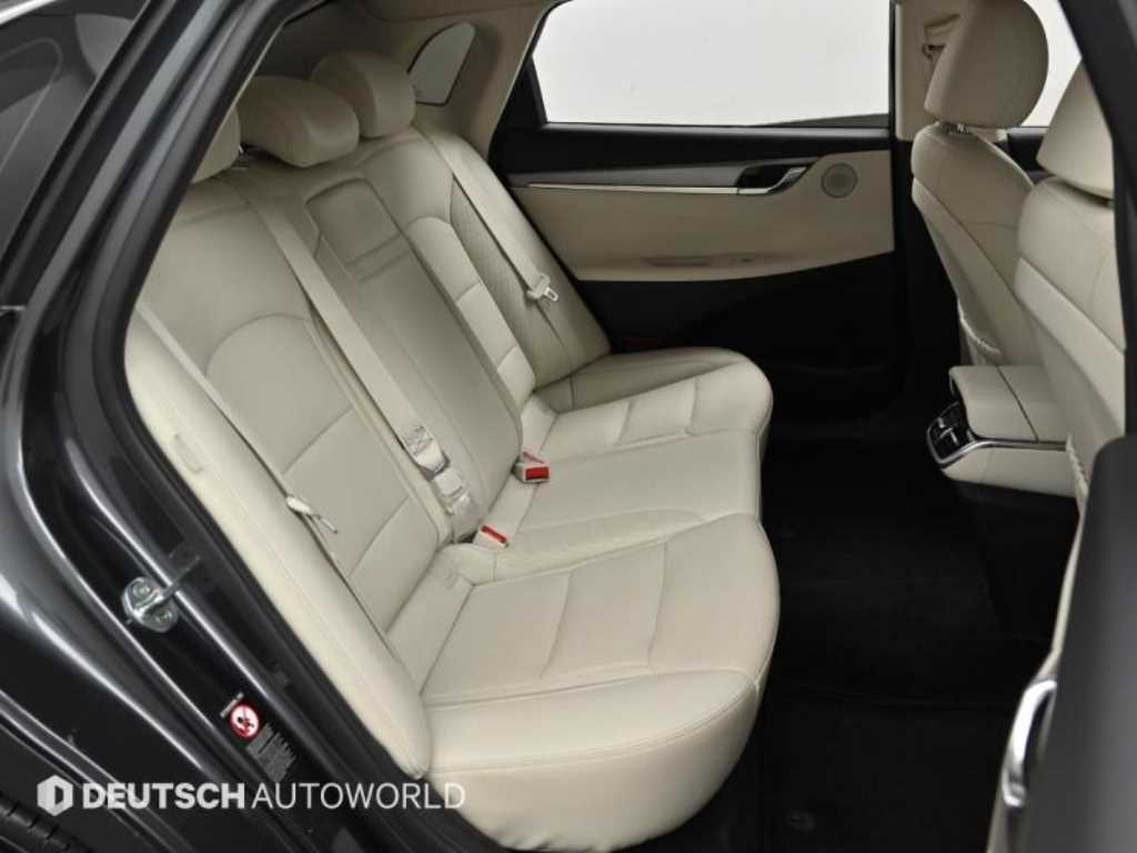 HYUNDAI Grandeur - Vista 10