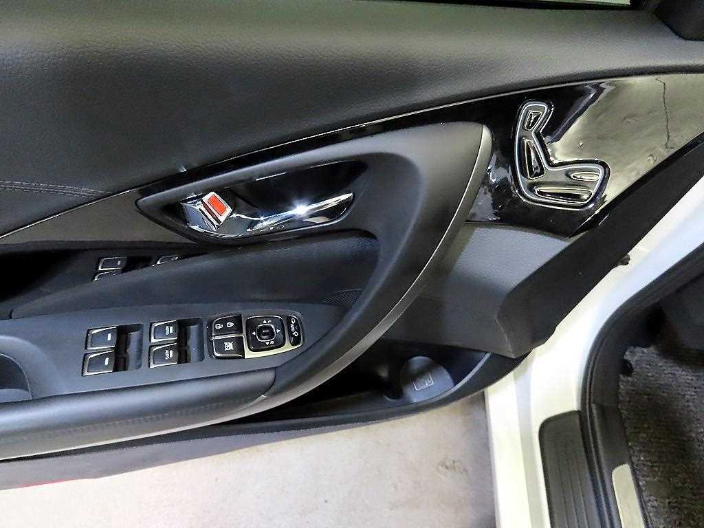 HYUNDAI Grandeur 2012 Blanco - Importación desde Corea - HF Imports Iquique - Foto 13