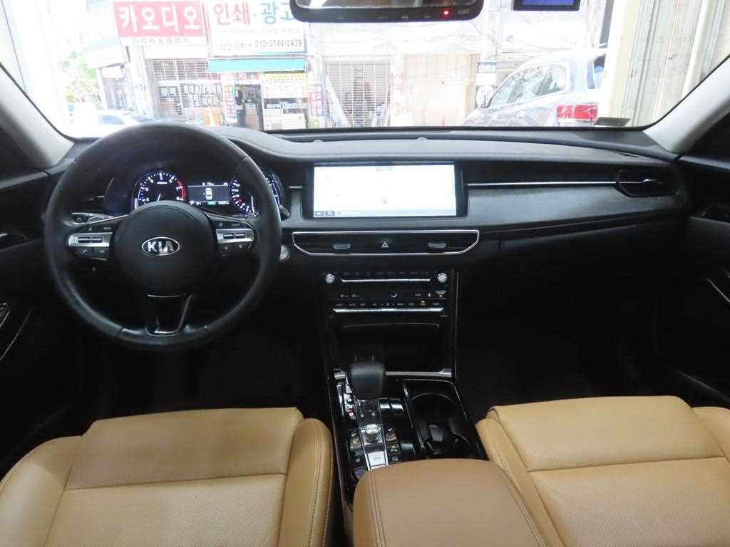KIA K7 - Vista 7