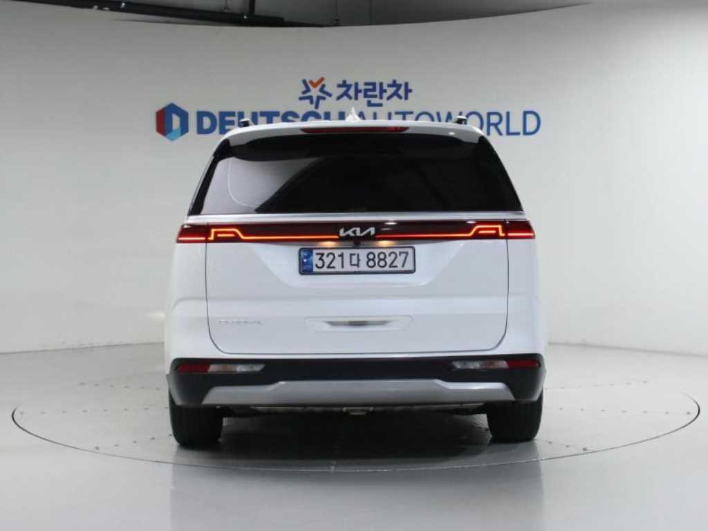 KIA Carnival - Vista 4