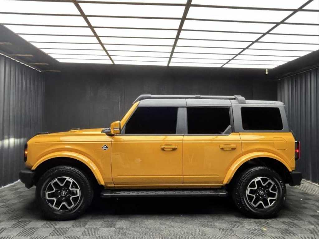 Ford Bronco - Vista 4