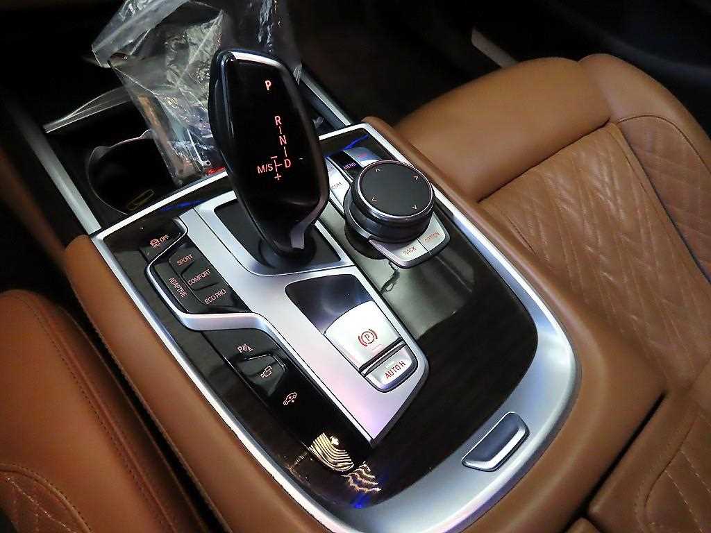 BMW 7 Series - Vista 12