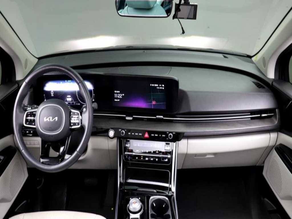 KIA Carnival - Vista 5