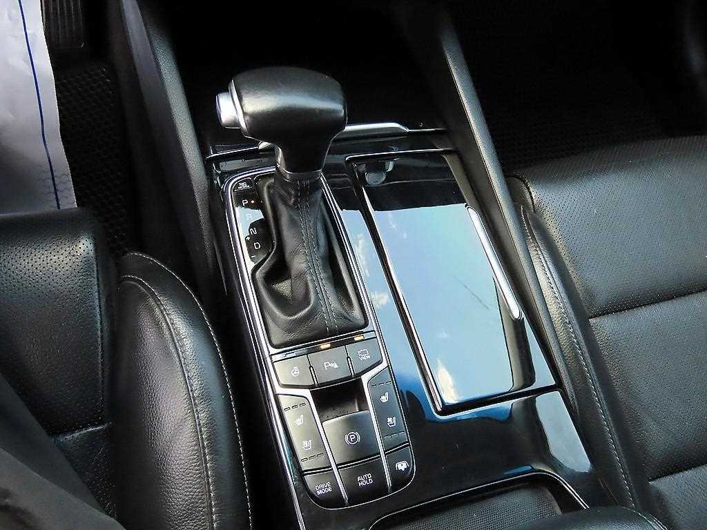 KIA K7 - Vista 11