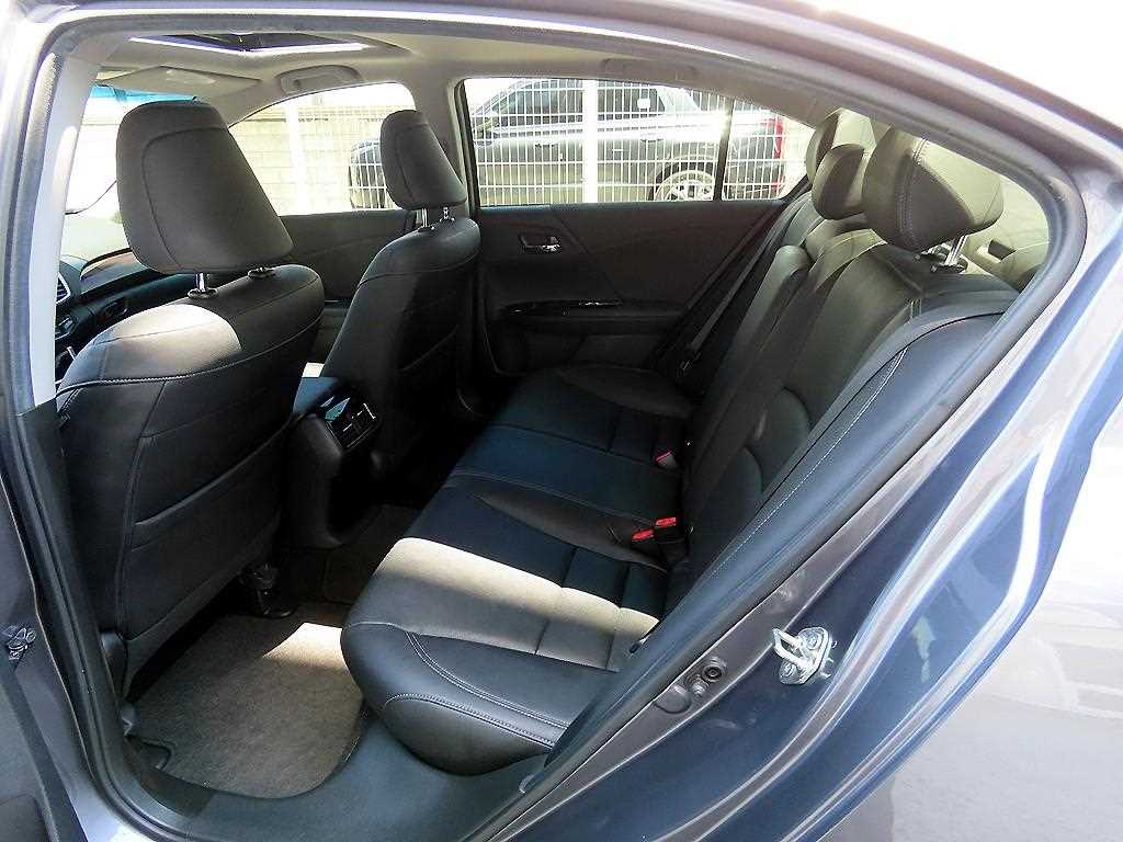 Honda Accord - Vista 6