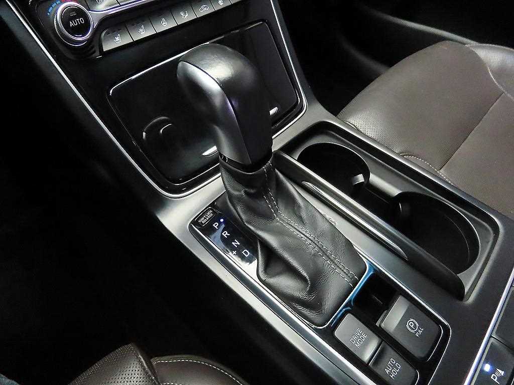 HYUNDAI Grandeur - Vista 10
