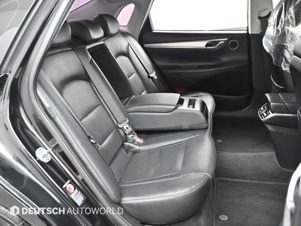 HYUNDAI Grandeur - Vista 12