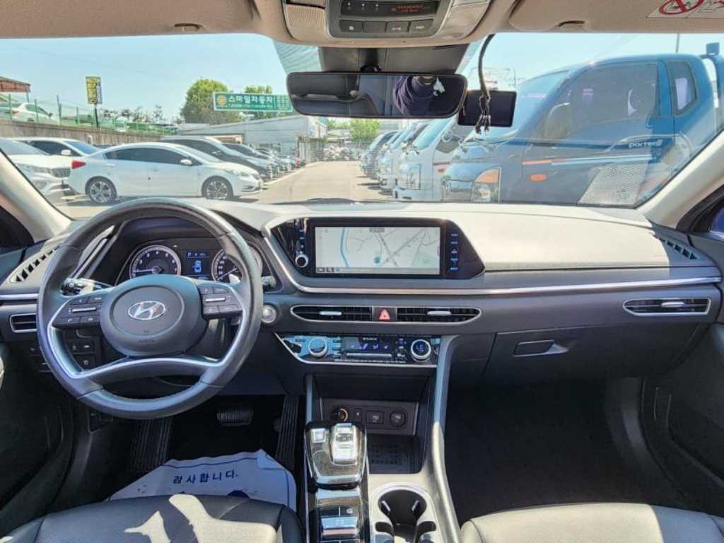HYUNDAI Sonata - Vista 6