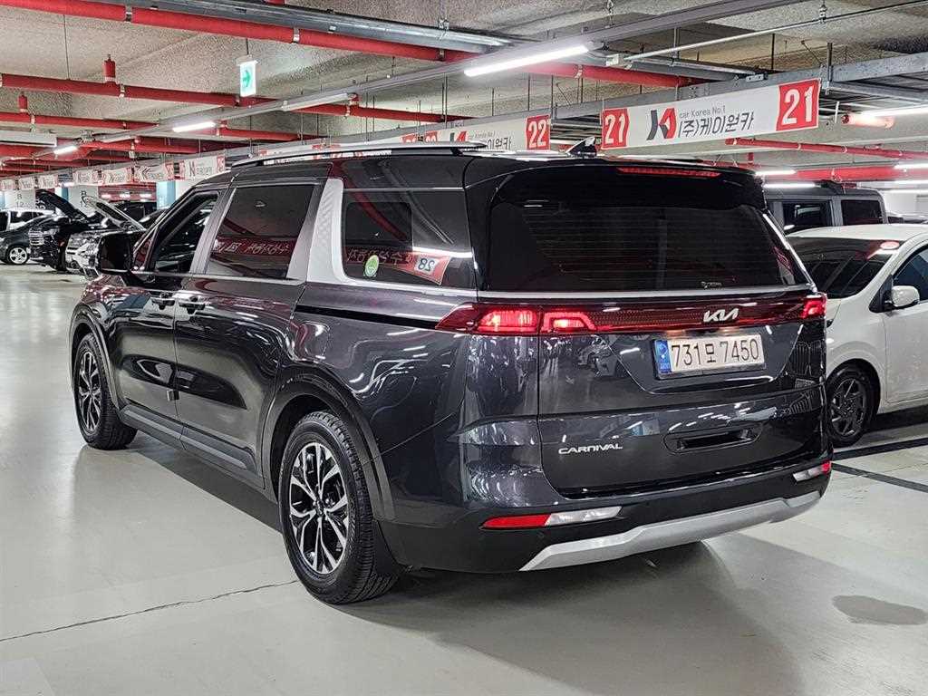 KIA Carnival - Vista 4