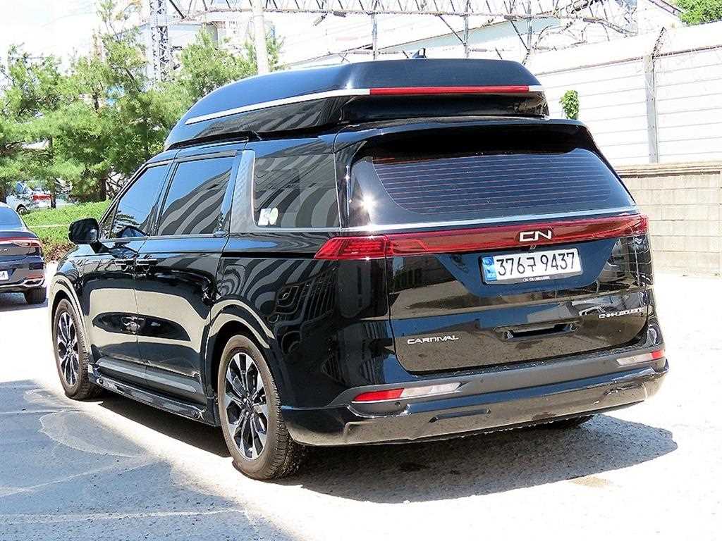 KIA Carnival - Vista 3