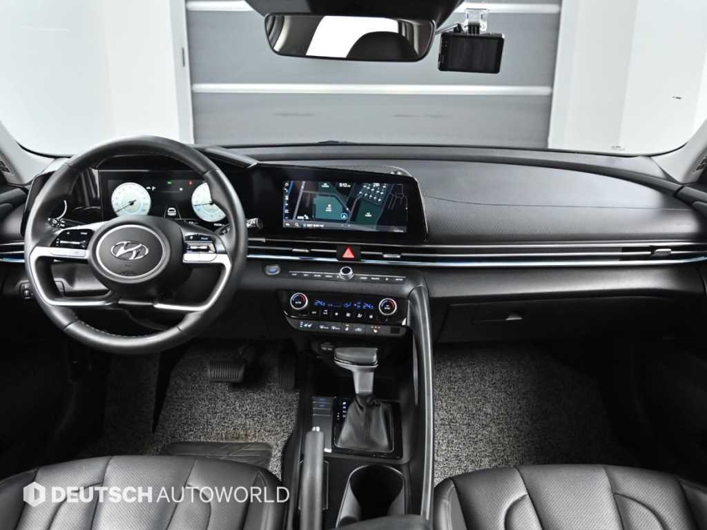 HYUNDAI Avante - Vista 7