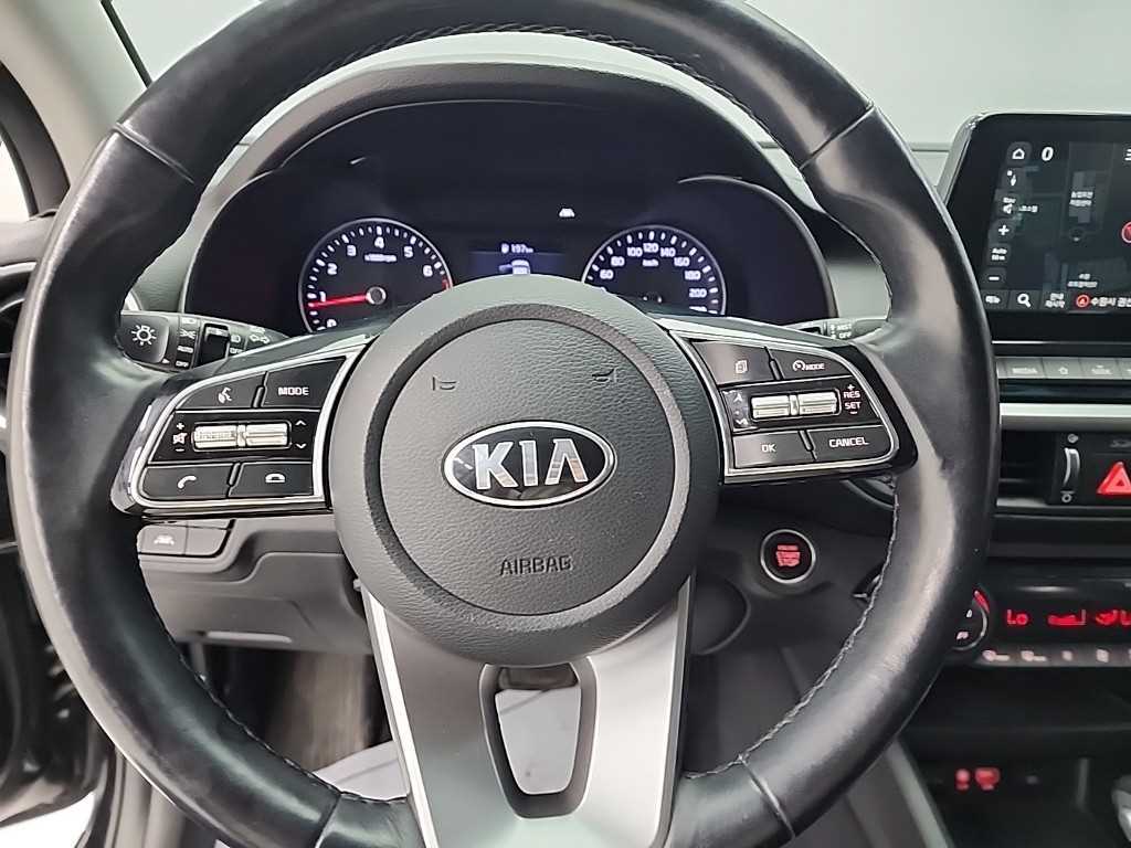 KIA K3 - Vista 9