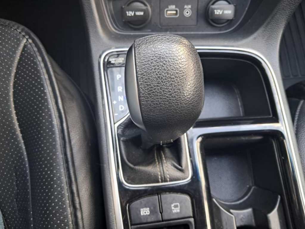 HYUNDAI Sonata - Vista 11