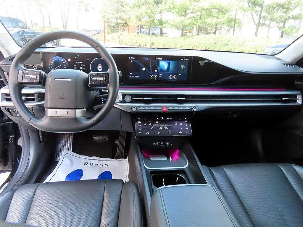 HYUNDAI Grandeur - Vista 7