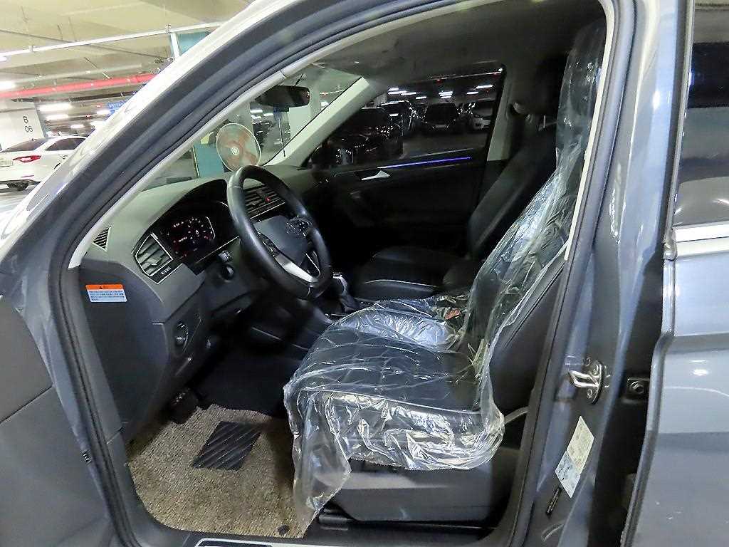 Volkswagen Tiguan - Vista 6