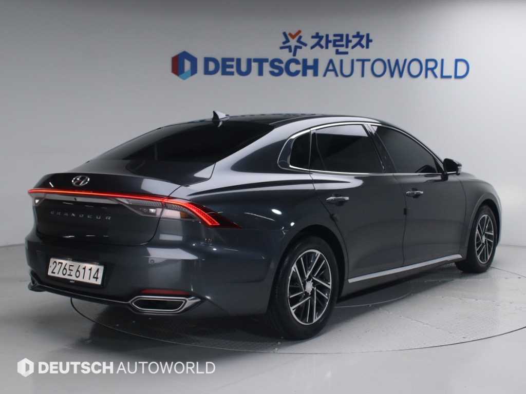 HYUNDAI Grandeur - Vista 5