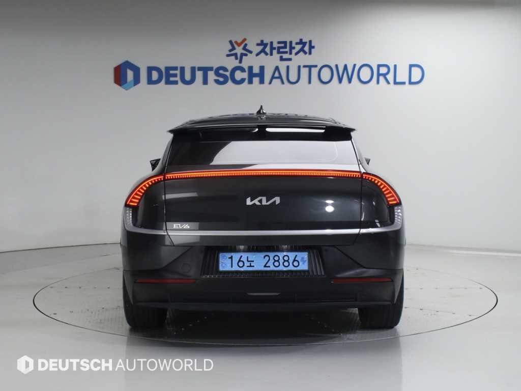 KIA EV6 - Vista 4
