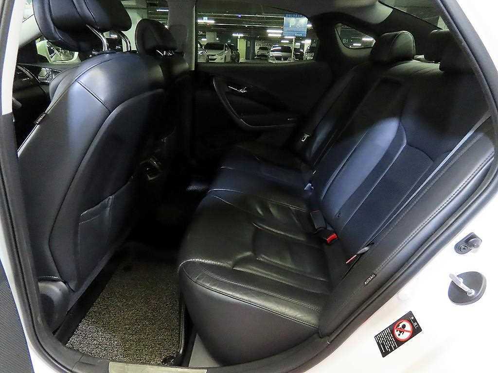 HYUNDAI Grandeur - Vista 7