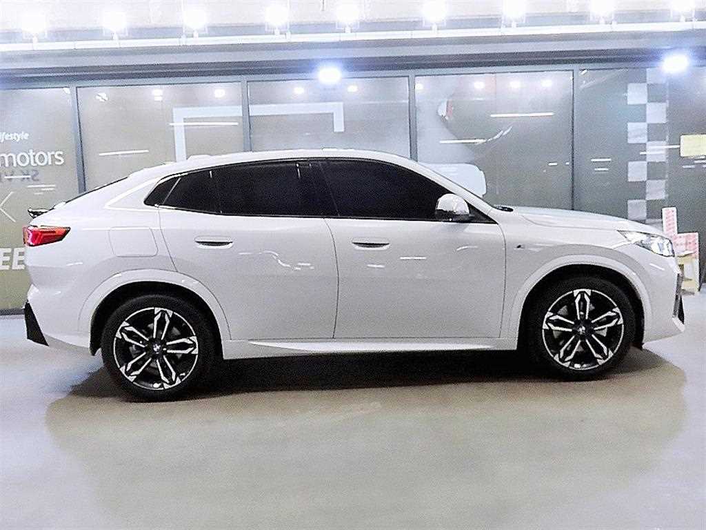 BMW X2 - Vista 3