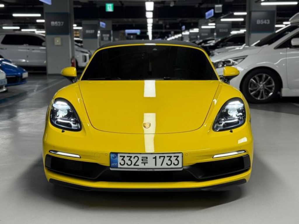 Porsche 718 - Vista 3