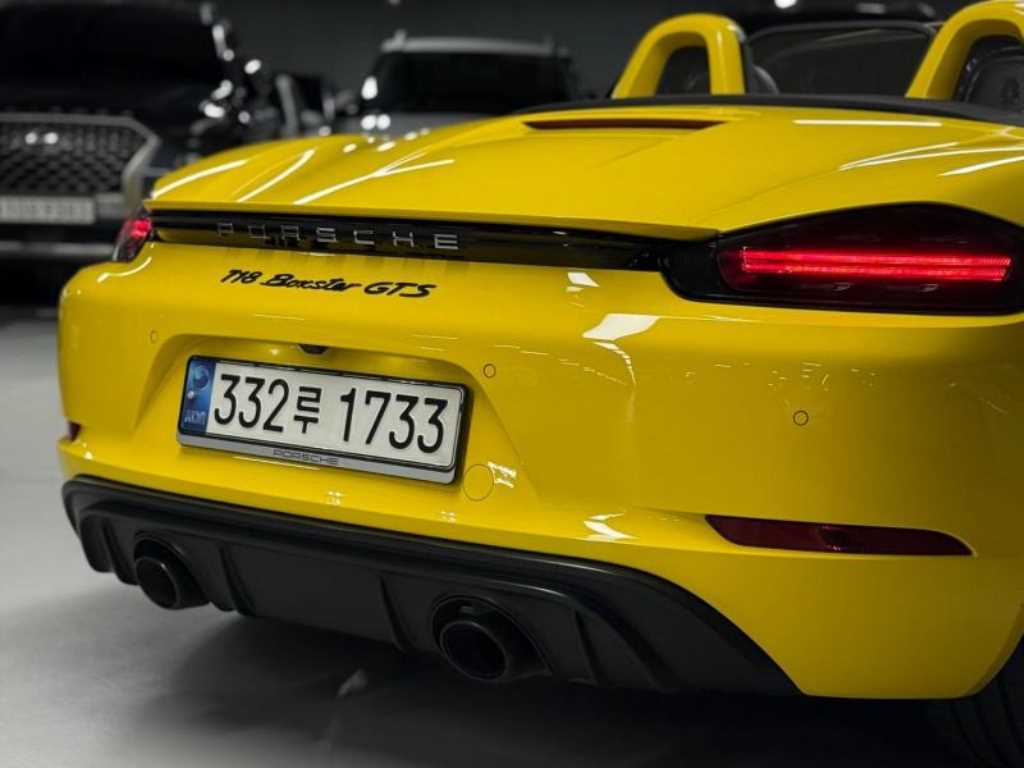 Porsche 718 - Vista 10