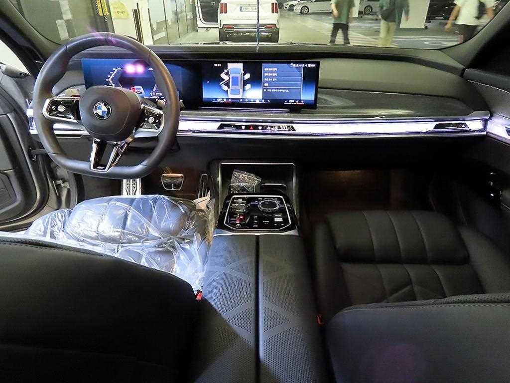BMW 7 Series - Vista 9