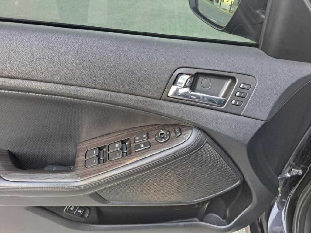 KIA K5 - Vista 12