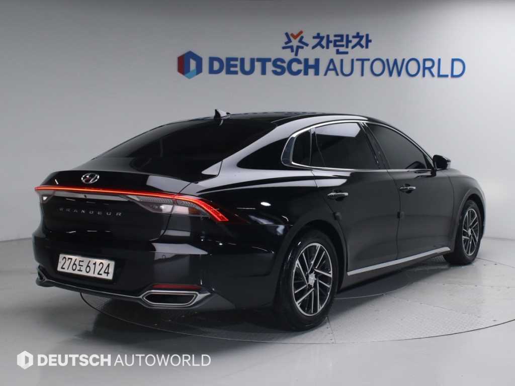 HYUNDAI Grandeur - Vista 2