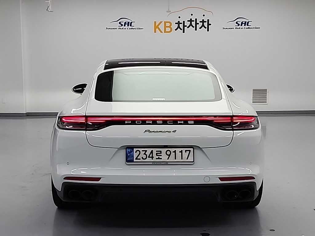 Porsche Panamera - Vista 3