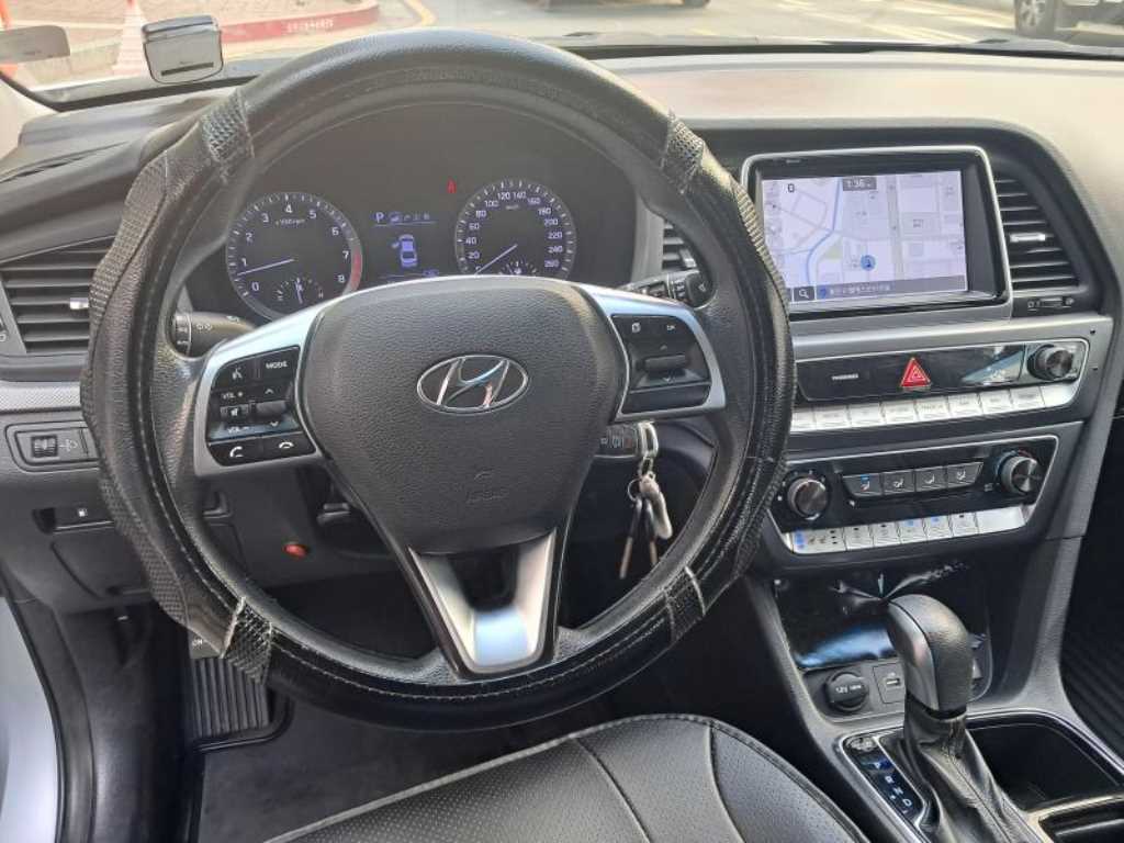 HYUNDAI Sonata 2019 Plateado - Importación desde Corea - HF Imports Iquique - Foto 13