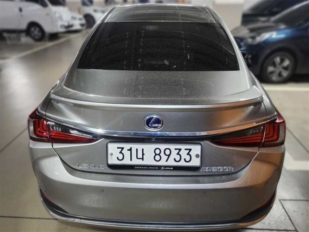 Lexus ES - Vista 4