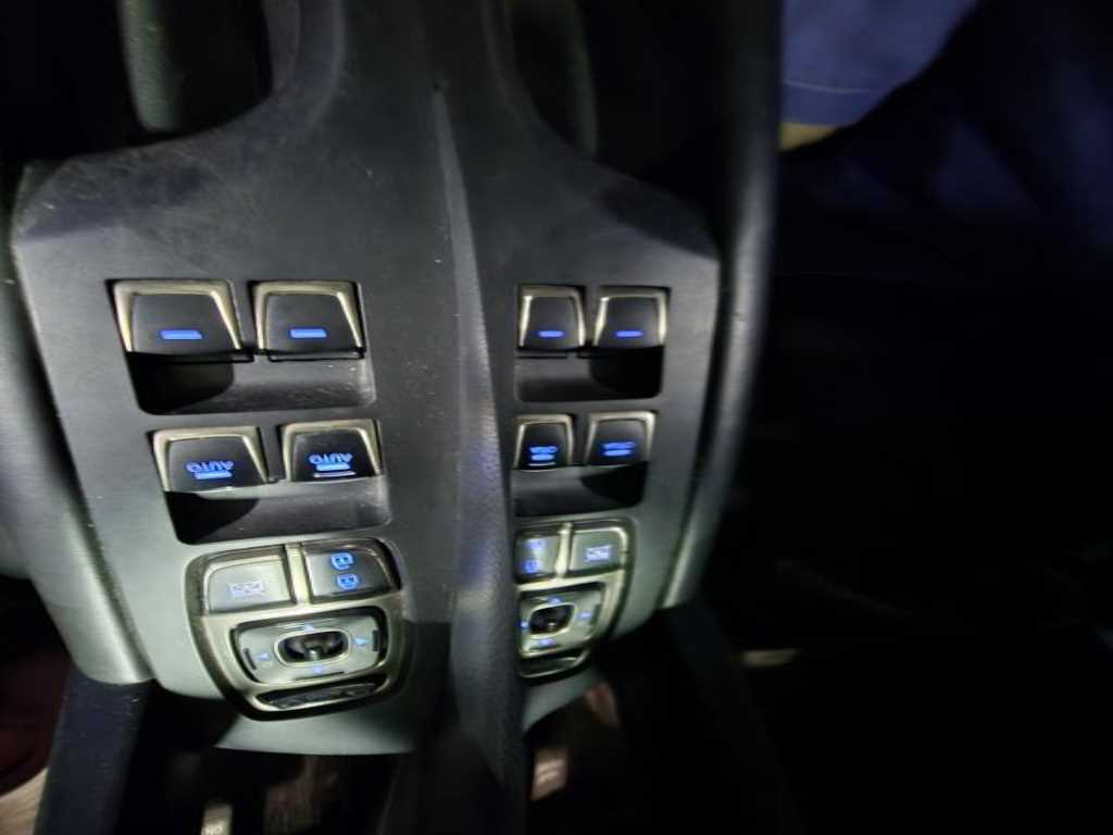 HYUNDAI Grandeur - Vista 10