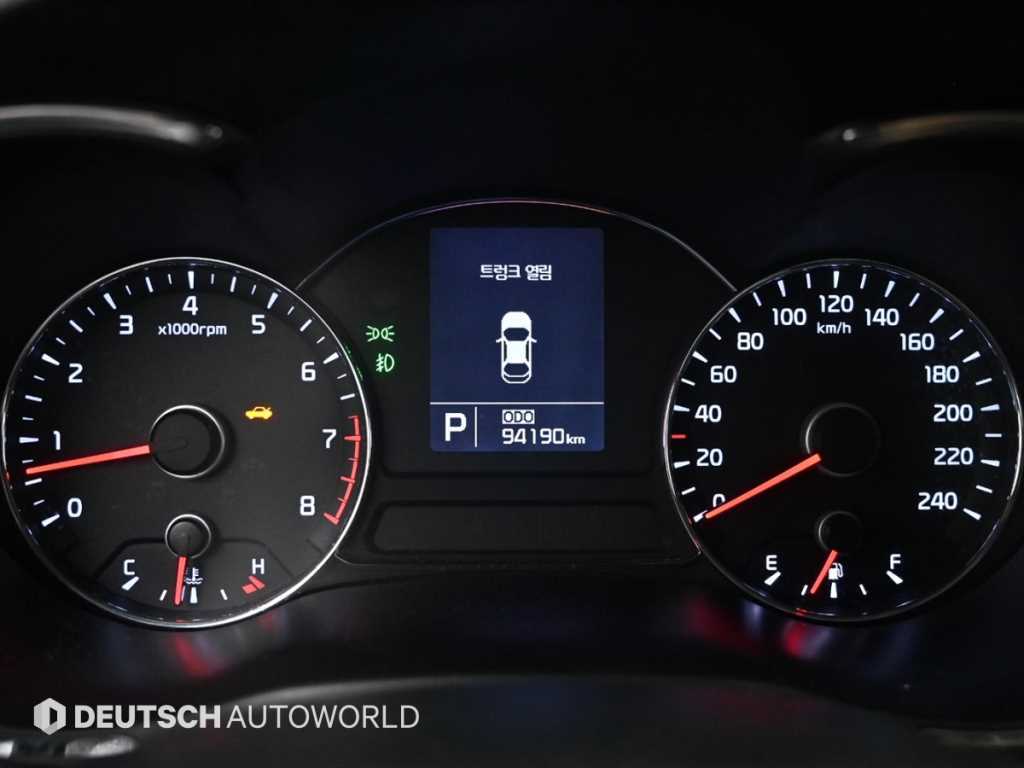 KIA K3 - Vista 8