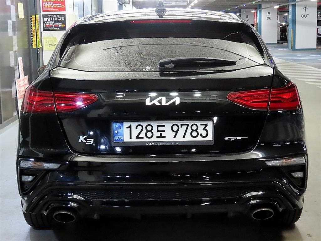 KIA K3 - Vista 5