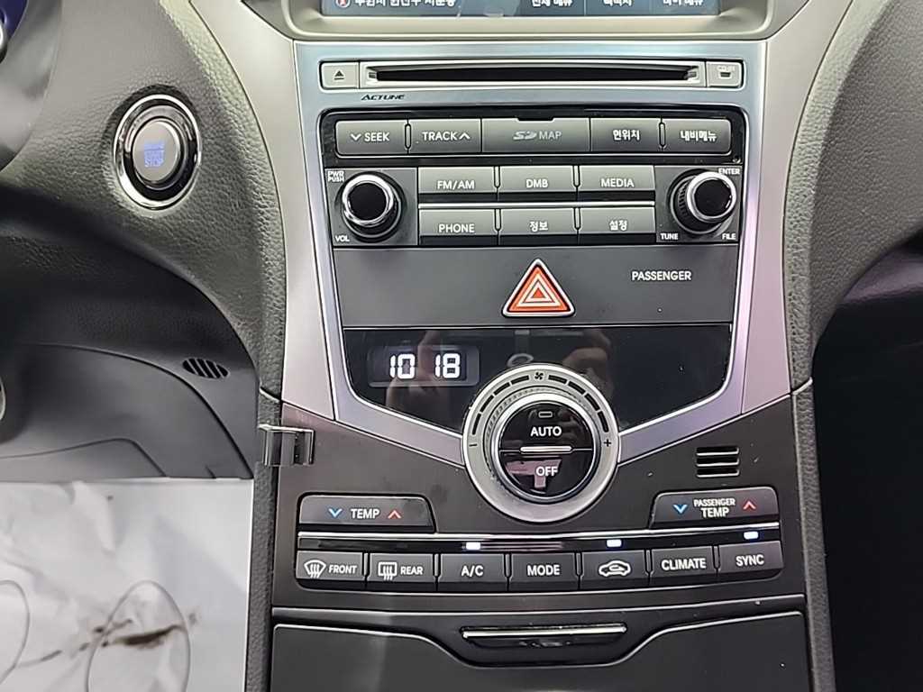HYUNDAI Grandeur - Vista 10