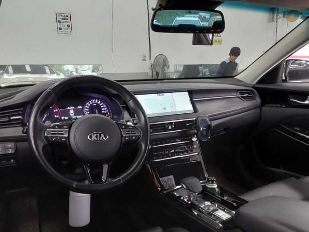 KIA K7 - Vista 4