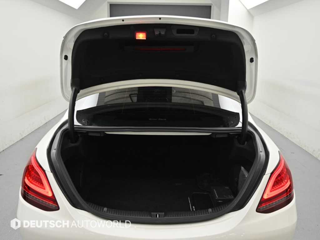 Mercedes Benz C Class 2019 Blanco - Importación desde Corea - HF Imports Iquique - Foto 19